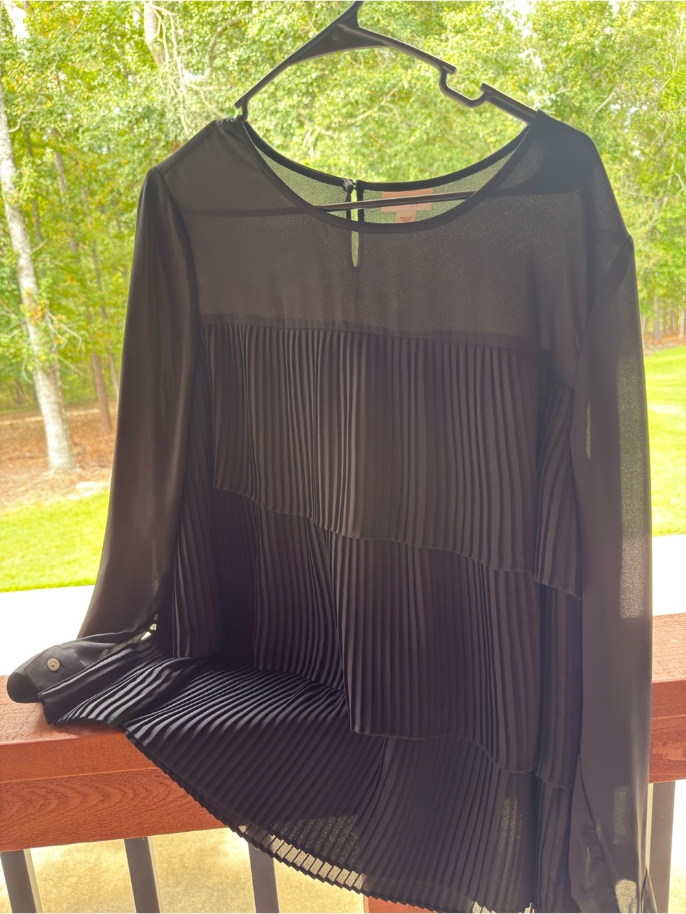 J. Jill Black Pleated Tiered Long-Sleeve Blouse